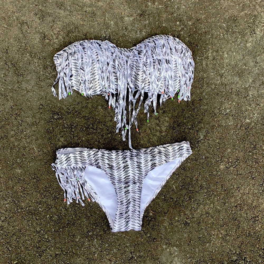Bathing suit